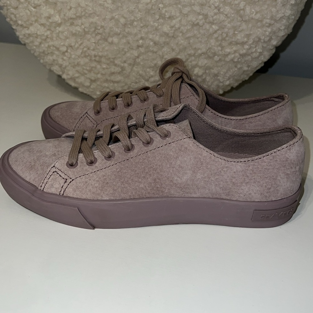 SEAVEES Wilder Suede Sneaker Lace Up Size 7 Purple Haze Used